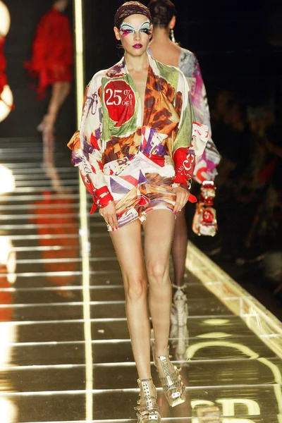 Look 50